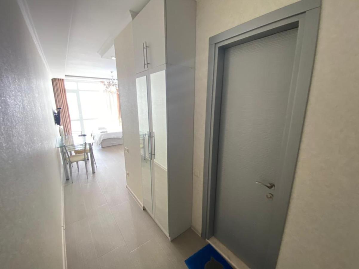 Cozy Studio Apartment-Sea View バトゥーミ エクステリア 写真