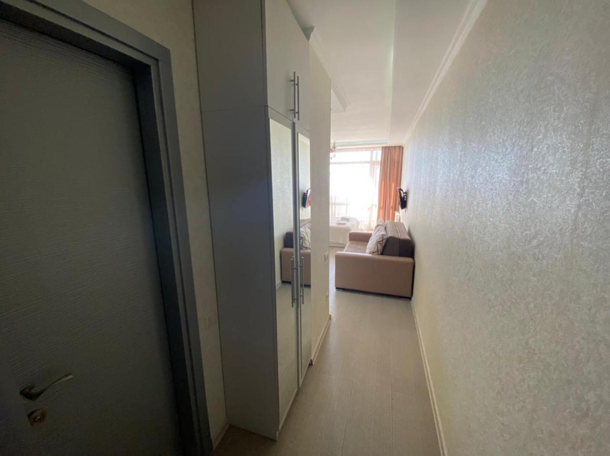 Cozy Studio Apartment-Sea View バトゥーミ エクステリア 写真