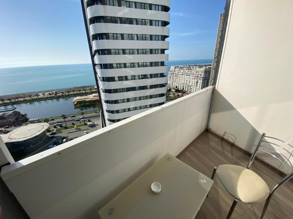 Cozy Studio Apartment-Sea View バトゥーミ エクステリア 写真